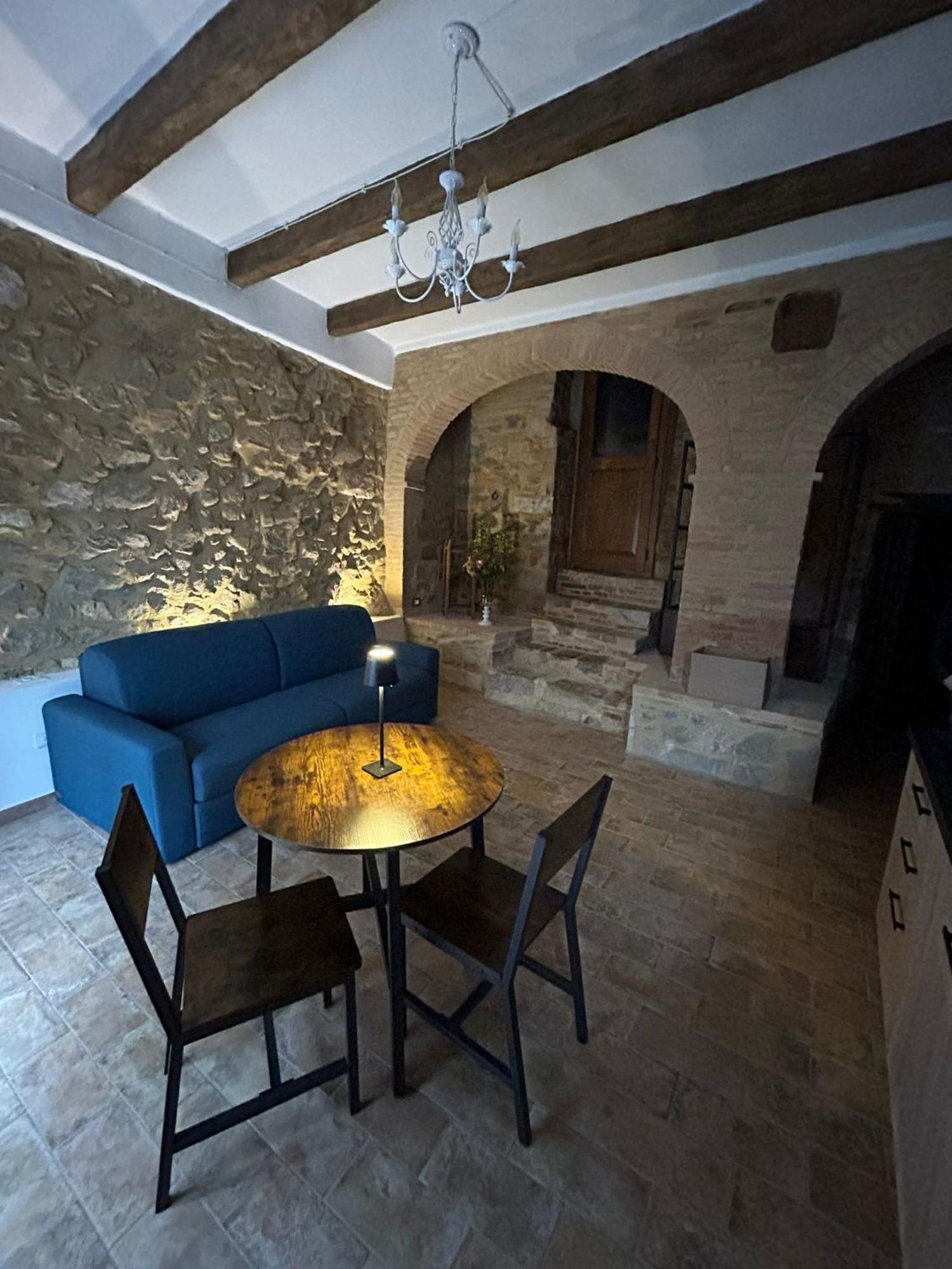 Апартаменты Borgo Di Mezzo Кастельнуово-дель'Абате Экстерьер фото